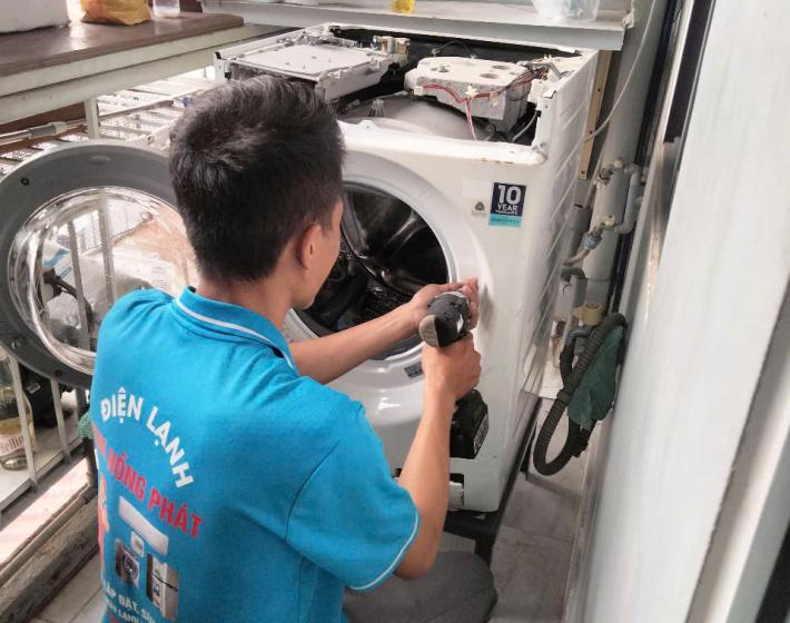 Vệ sinh máy lạnh tại Linh Trung